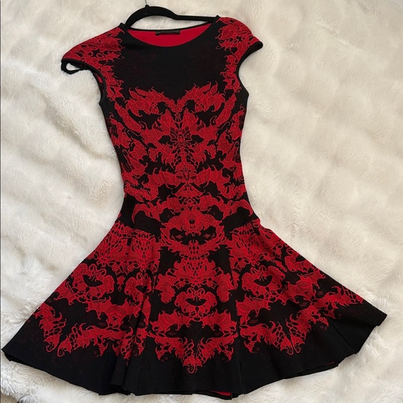 RVN Dresses & Skirts - RVN Red and Black Patterned Dress